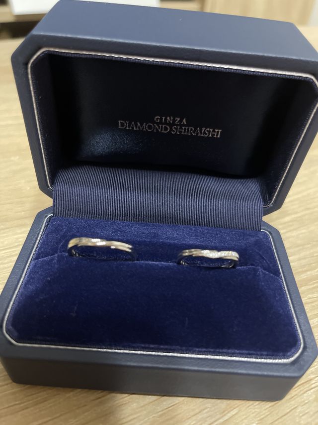 とってもキラキラしてて可愛いです。