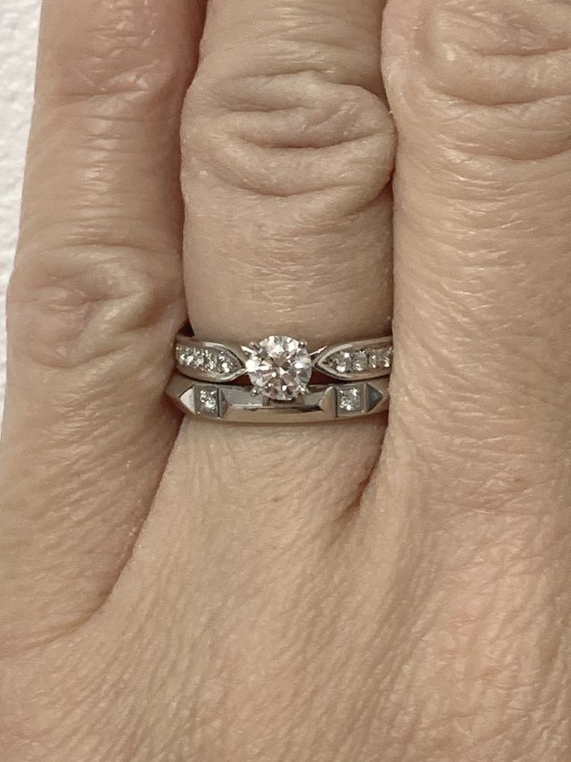 重ね付けもしやすいデザイン