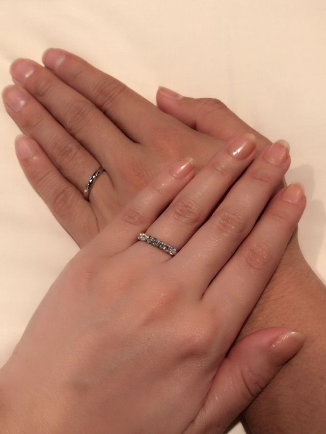 ハーフエタニティーです。