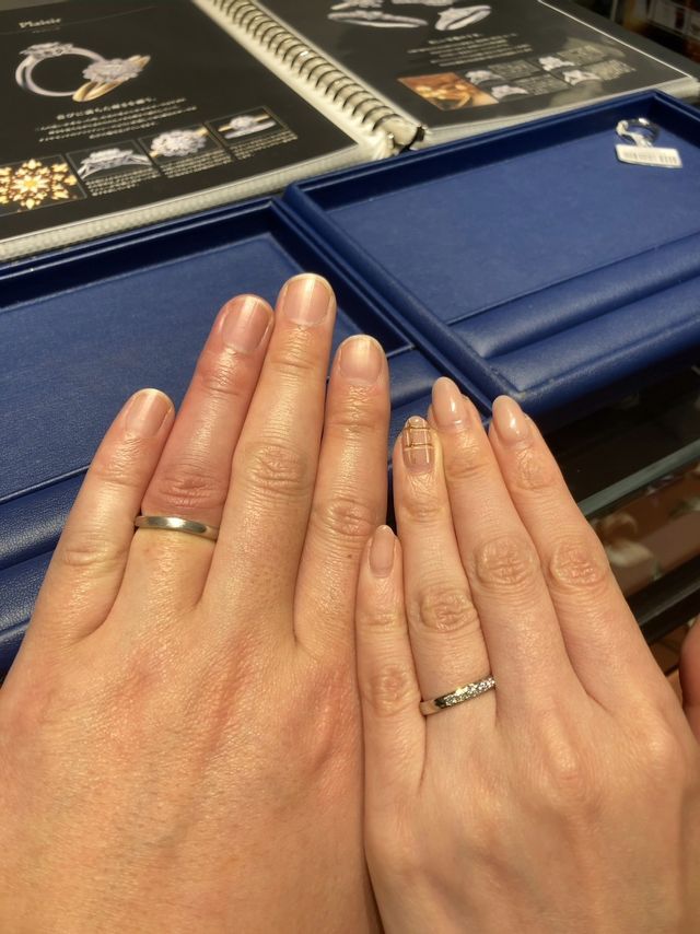上品で指が綺麗に見えました！