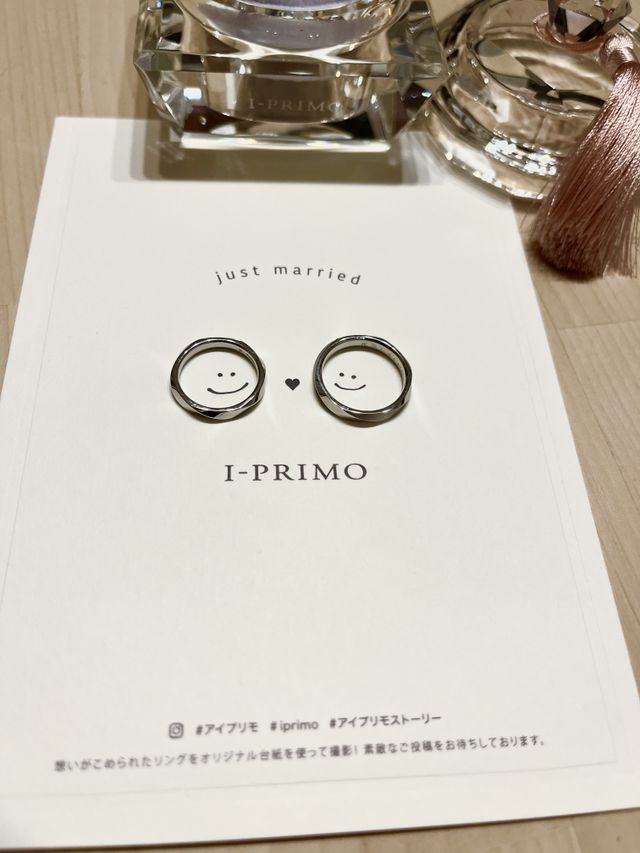 リングピローと写真用の台紙をいただきました。