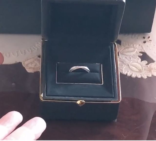 ケース入りの指輪