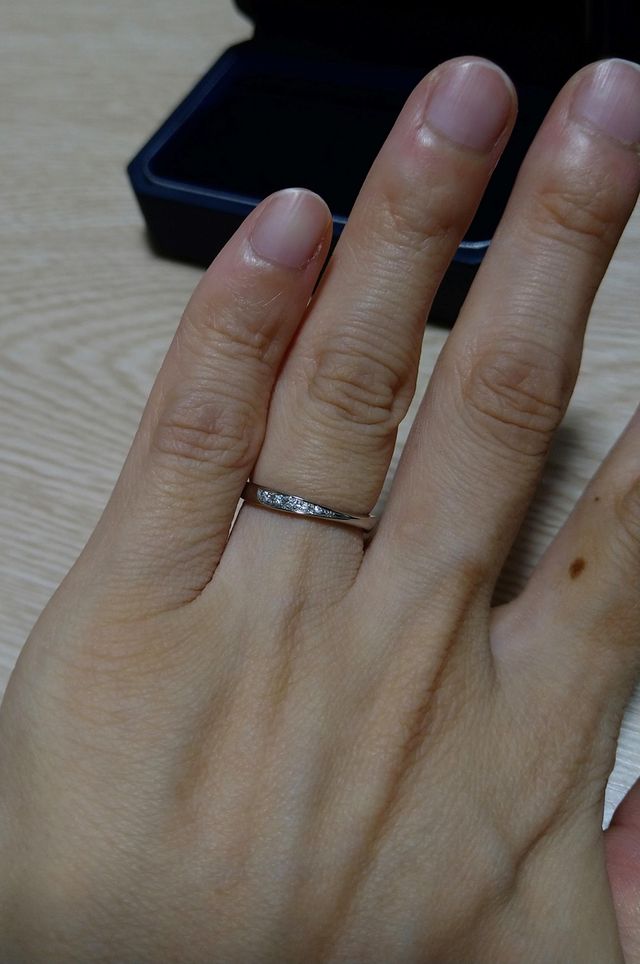 指輪をつけました