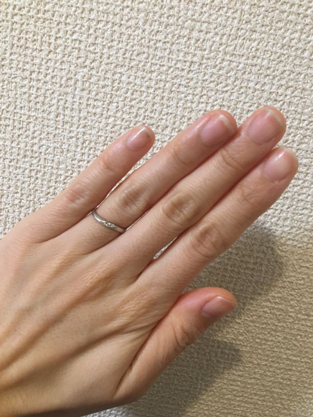 指輪着用時の写真です。
