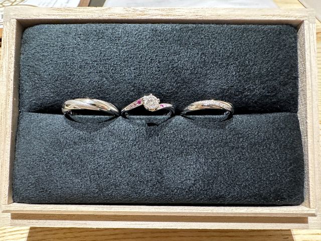 結婚指輪と婚約指輪