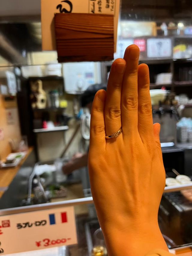 普段使いしやすいようにダイヤが大きく出ていないものにしました