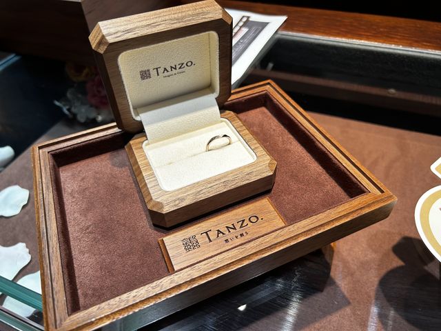 V字ライン、スターダスト、ネジリ