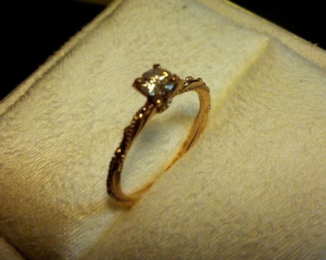 華奢なリングでつけやすい