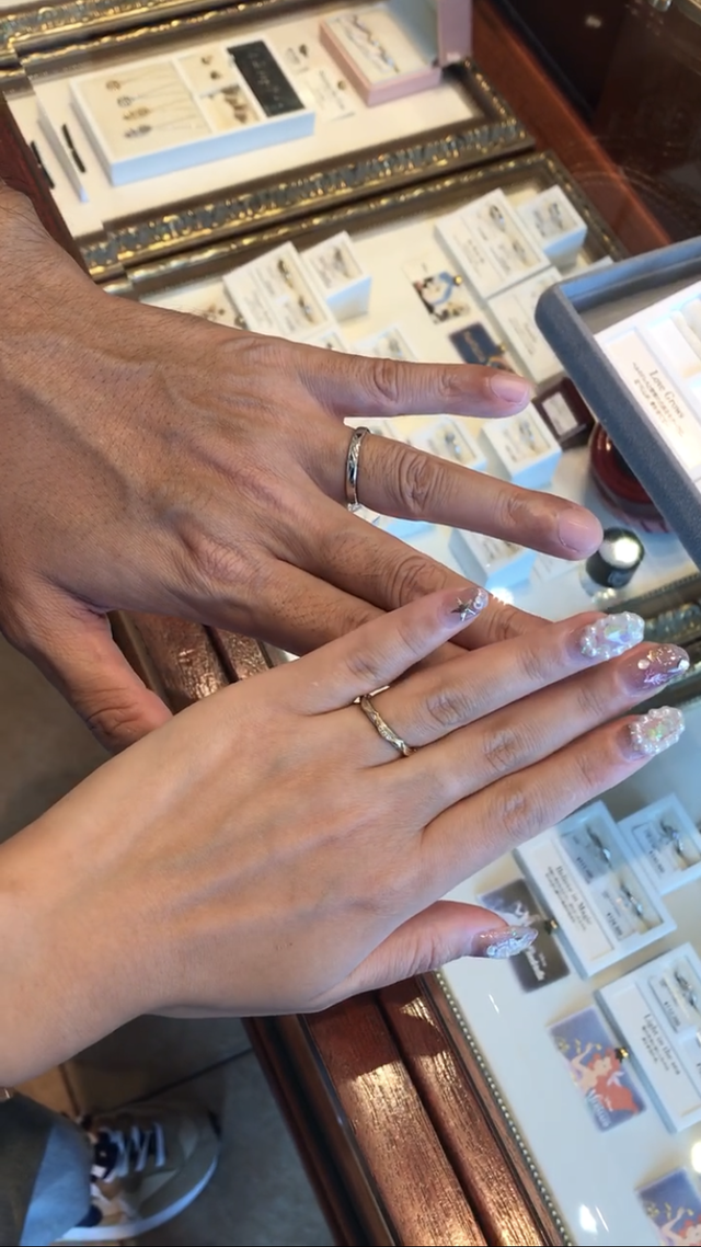 美女と野獣の結婚指輪