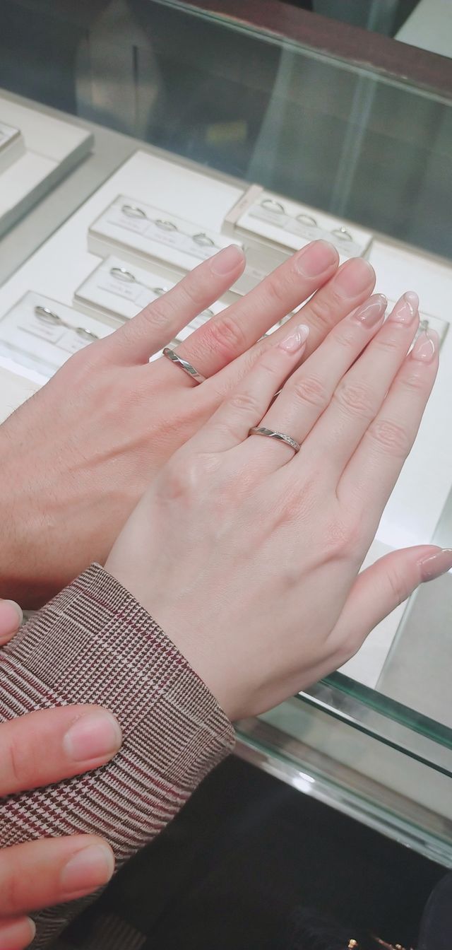 試着時のお互いの写真です。