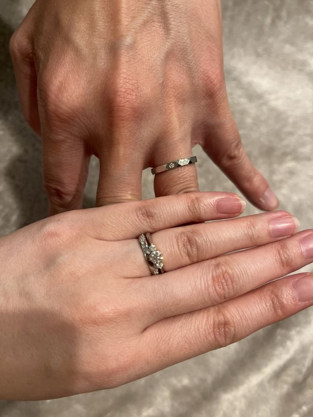 2人の着用時の指輪。