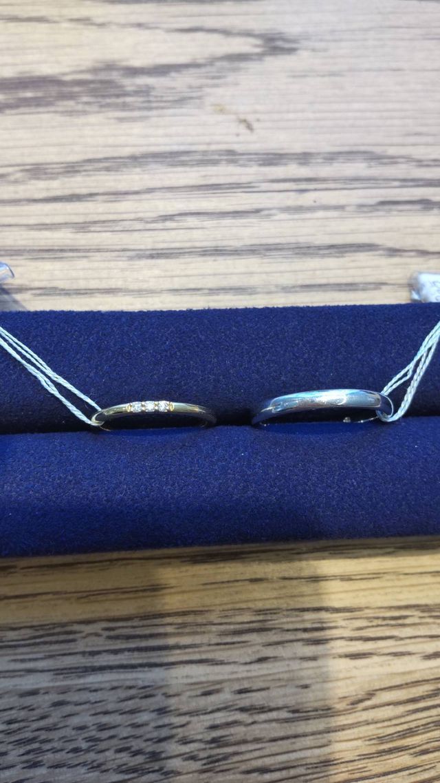 シンプルで細身のリング(ENUOVE)