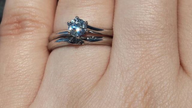 セットの結婚指輪との重ね付け