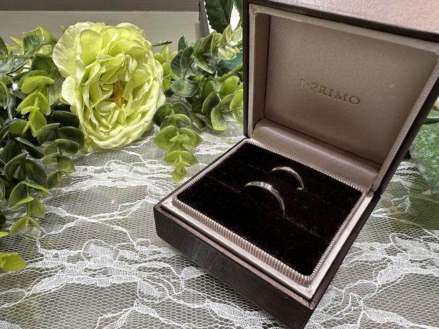 指輪受取時の写真。
店舗にて。