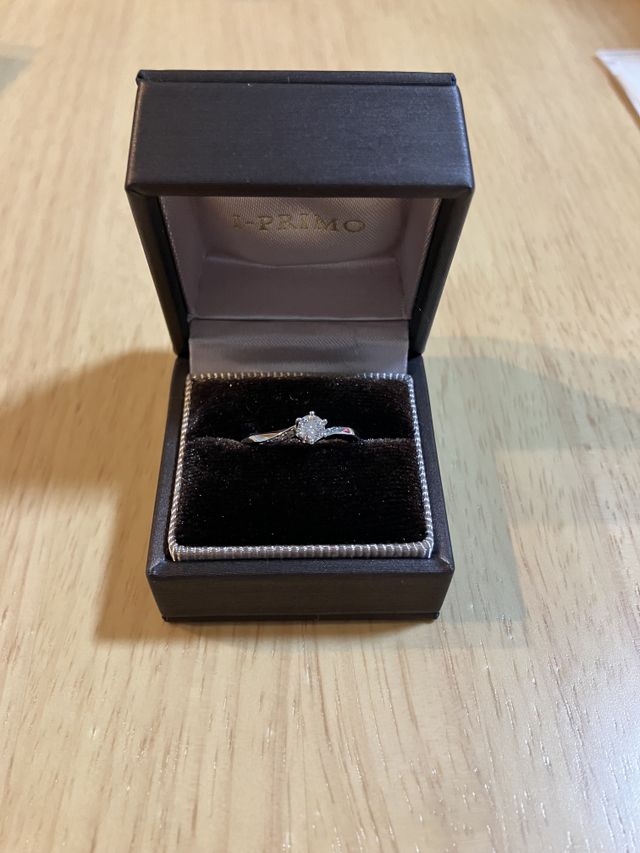 プロポーズの際に渡した婚約指輪