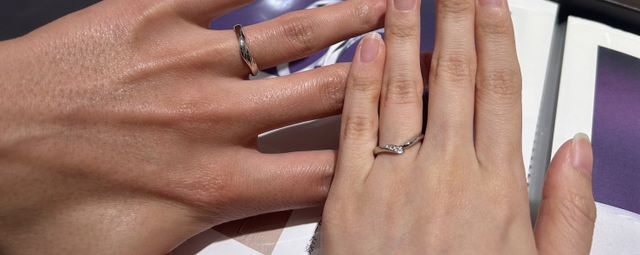 V字のデザインでした。