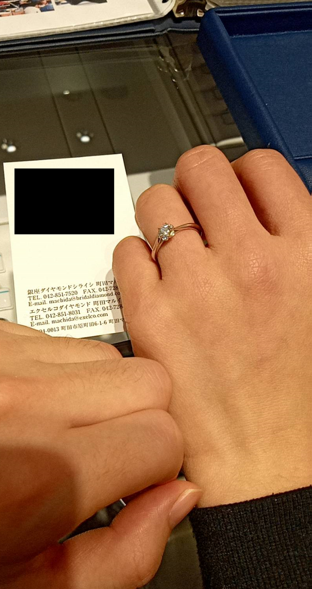 花系でかわいい指輪を探していた時に、気に入った1つです