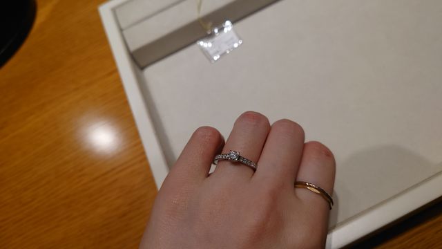 0.3カラットのダイヤです