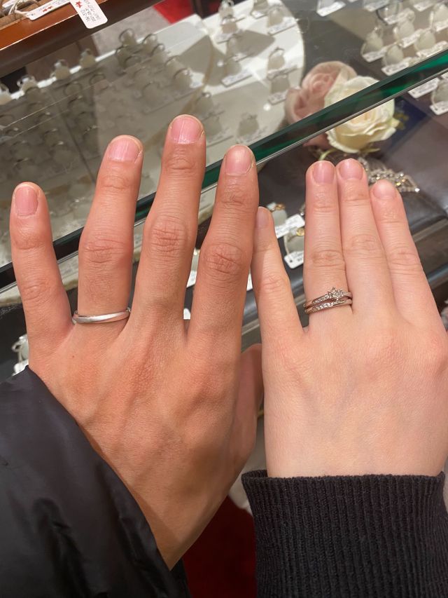 結婚指輪、婚約指輪セット。
