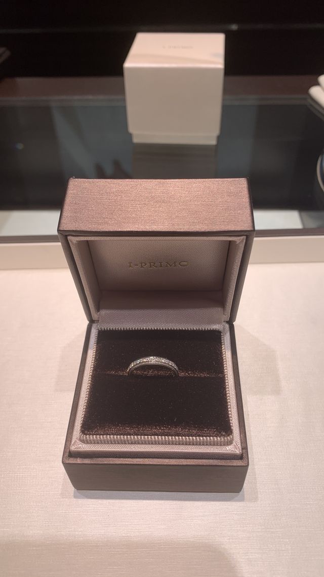 キラキラでとても素敵な指輪