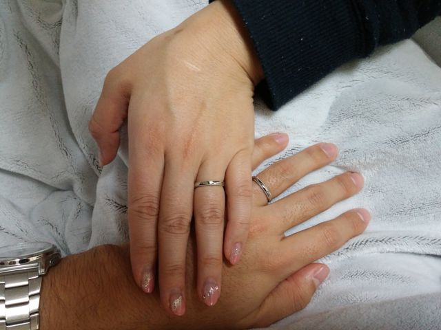 二人で購入した指輪をつけました。