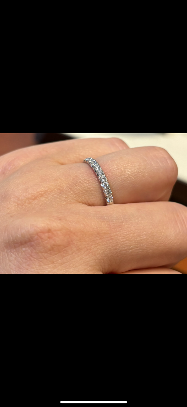 ハーフエタニティです