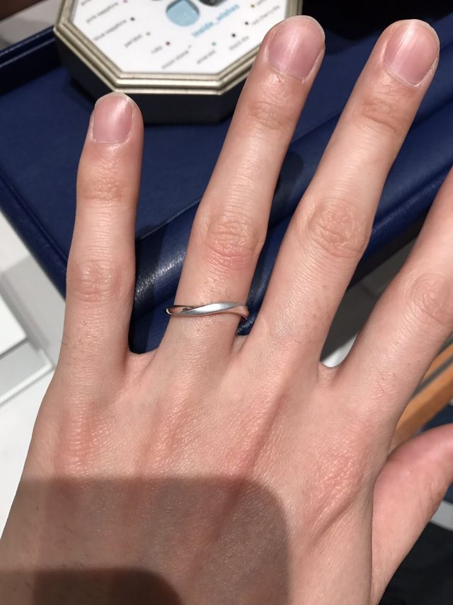 1枚目とくすみの面を変えたものです。