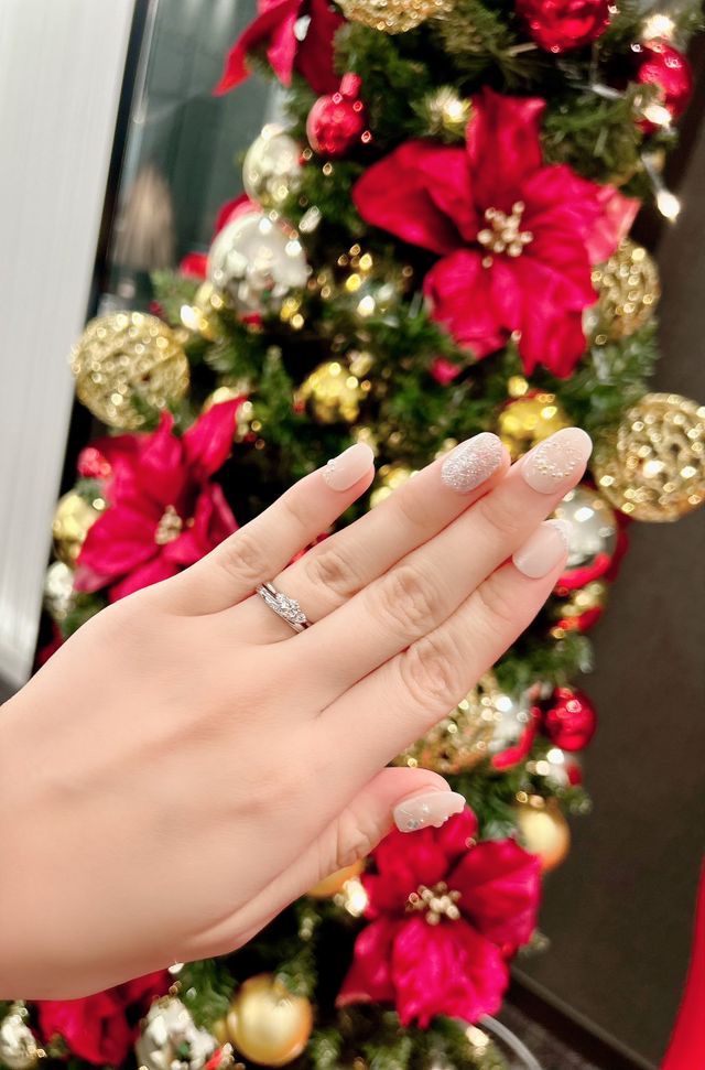 結婚指輪はレンブラントです。
一緒につけた時の写真です。