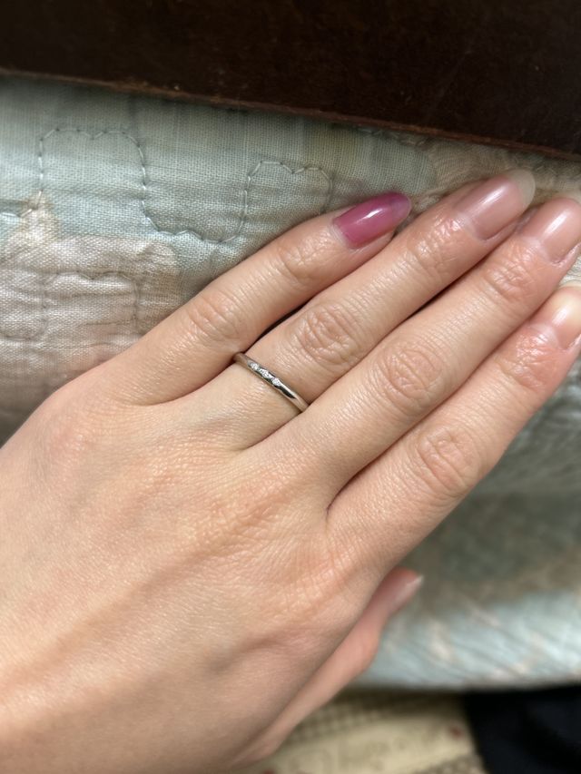 指輪着用の写真
