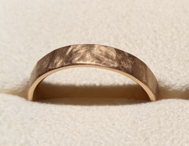 ピンクゴールド平打ちストレート4mm, 13.5号