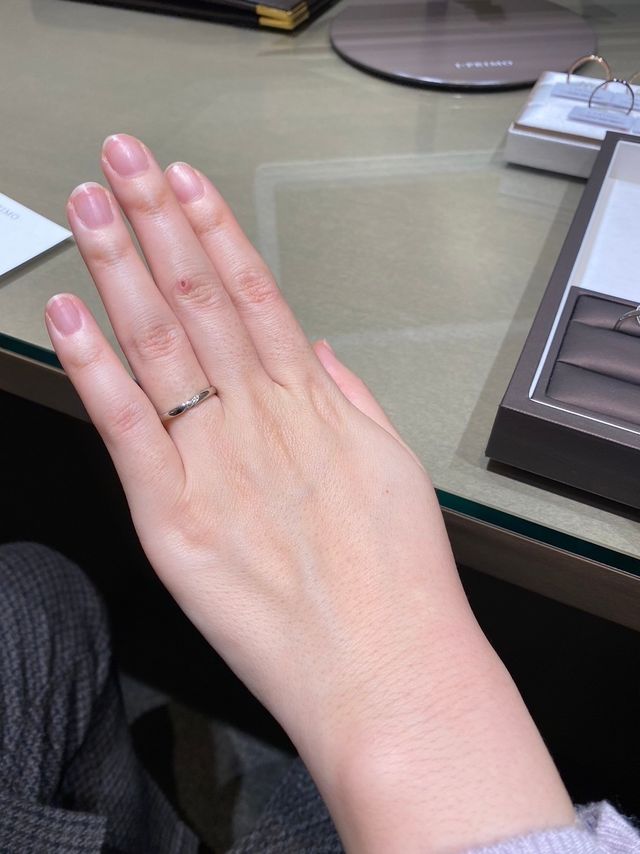 細身で可愛らしい印象でした。