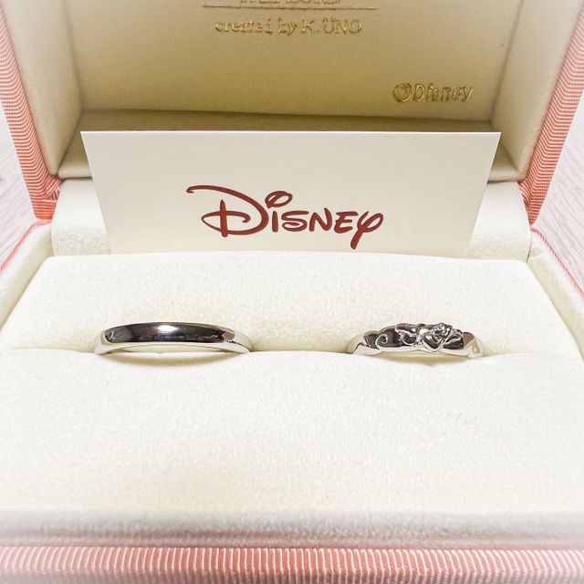 デザインは異なりますが、内側の刻印は一緒にしました。