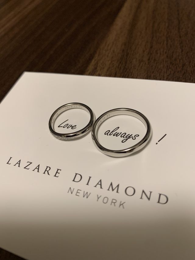 ペアでの結婚指輪です。