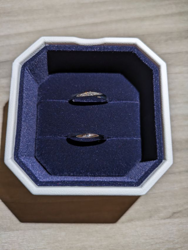 形状が少しウェーブしていて、おしゃれです。