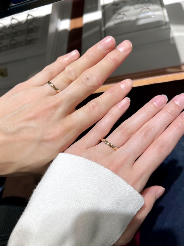 とても素晴らしい指輪を見つけることができました。