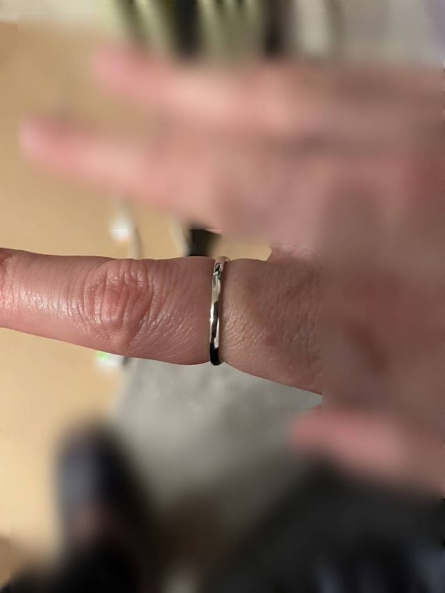 男性用のマリッジ・リング