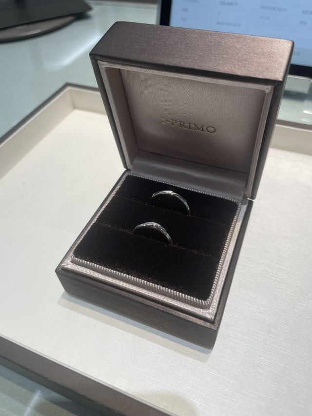 購入して届いた時にお店で撮った写真です。