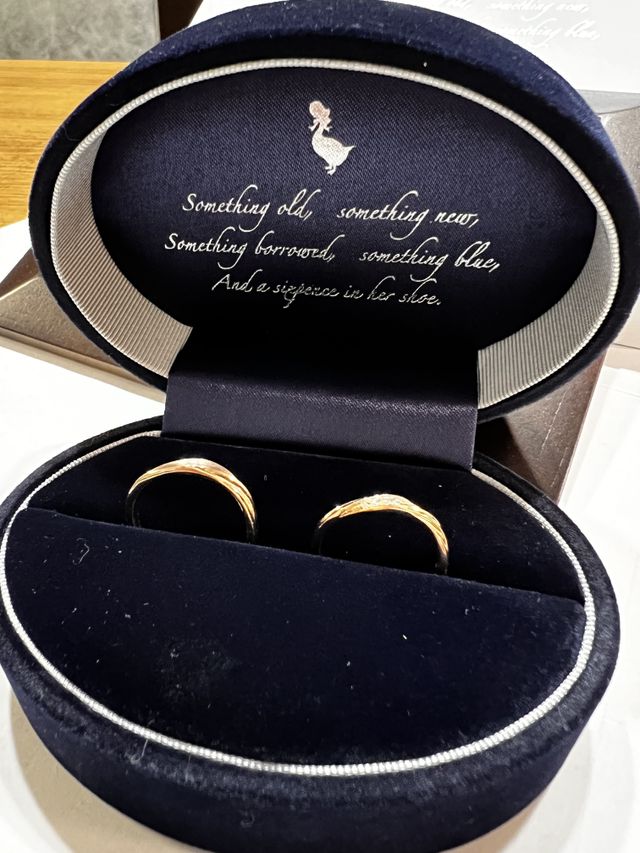 指輪を開けた瞬間の写真