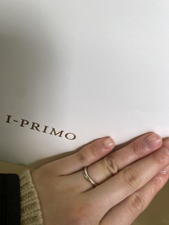 さりげないゴールドラインがとても気に入ってます