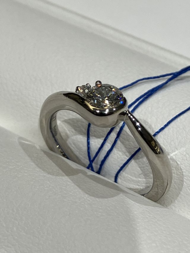 リングネーム：モーブ
0.3カラット
