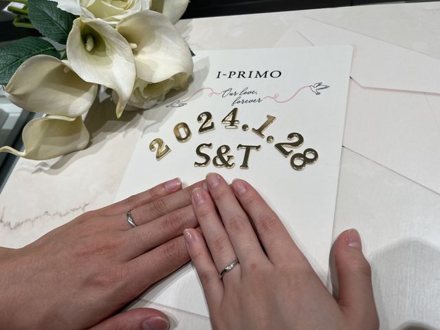 指輪の受け取り時に、店舗で撮影しました！