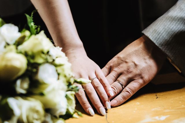 彼の方の指輪も細めと普通があり選ぶことができました。