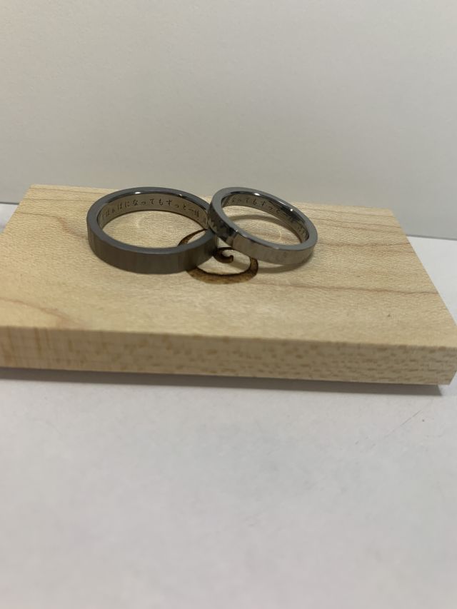 ナオのタンタル、ツヤあり、ツヤなしにしました。