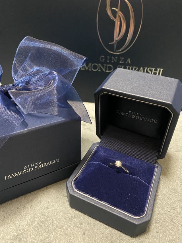 婚約指輪
White Lily