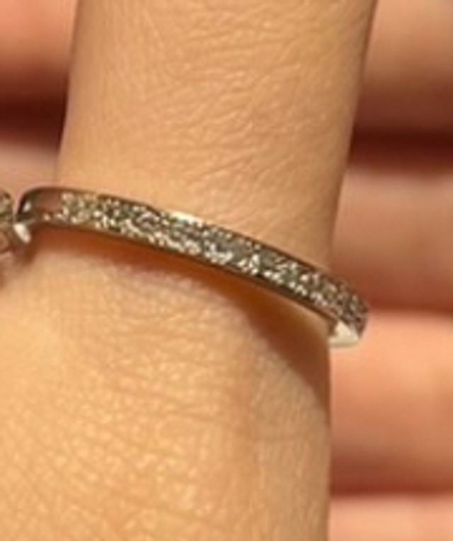 ハーフエタニティリング