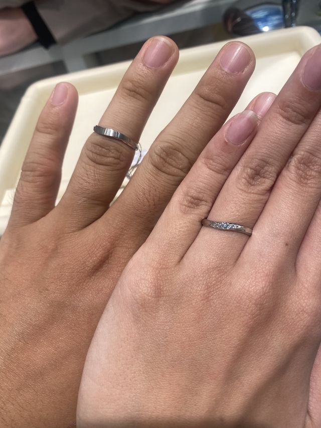 ブルーダイヤが素敵です。