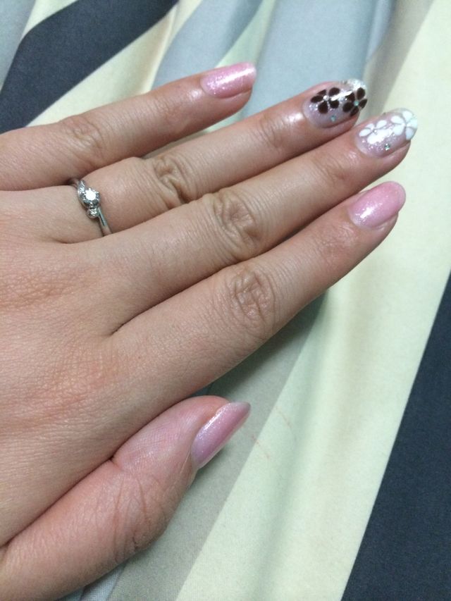 一目惚れで決めたエンゲージリング