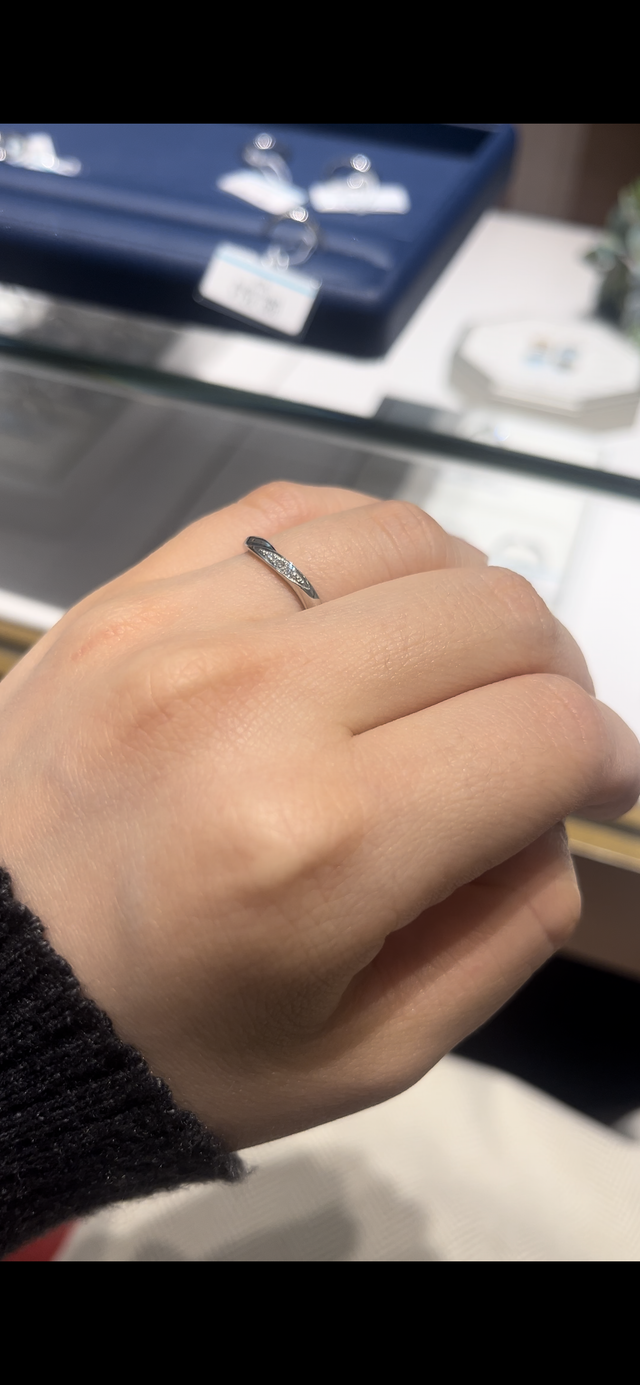 3つダイヤモンドがついています