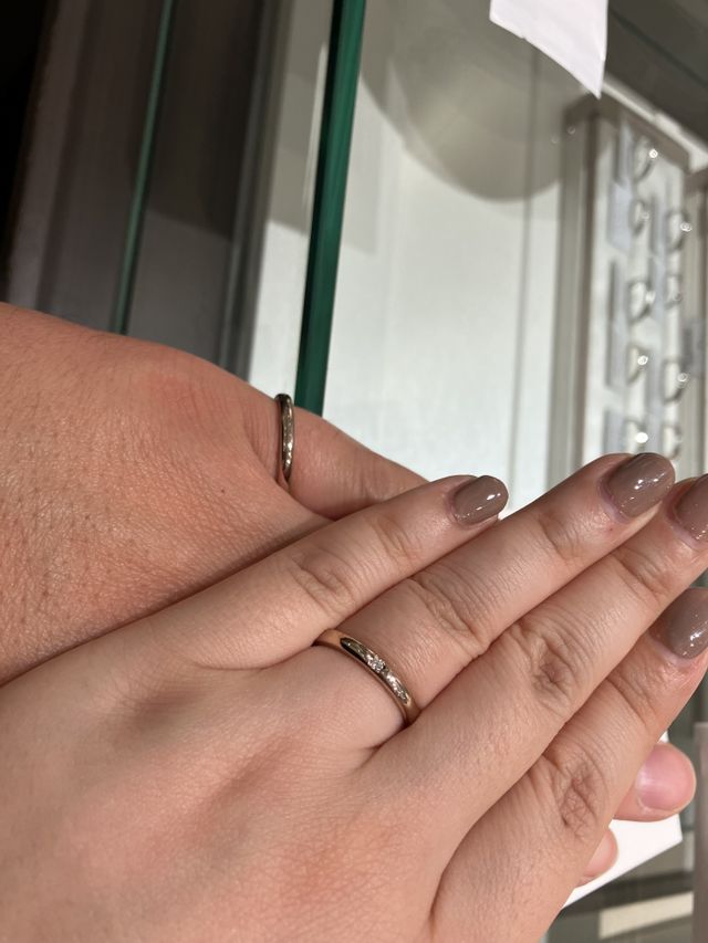 アイプリモさん独自のペールブラウンゴールドのリング✨
