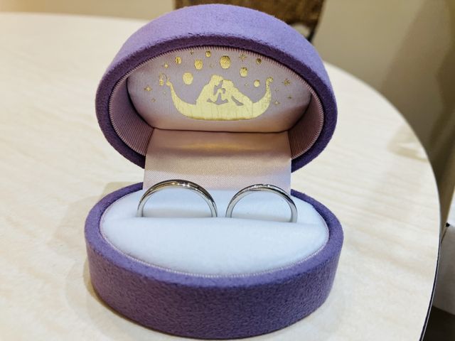 2人ともプラチナで、嫁 スターダスト、夫 ホログラムです。